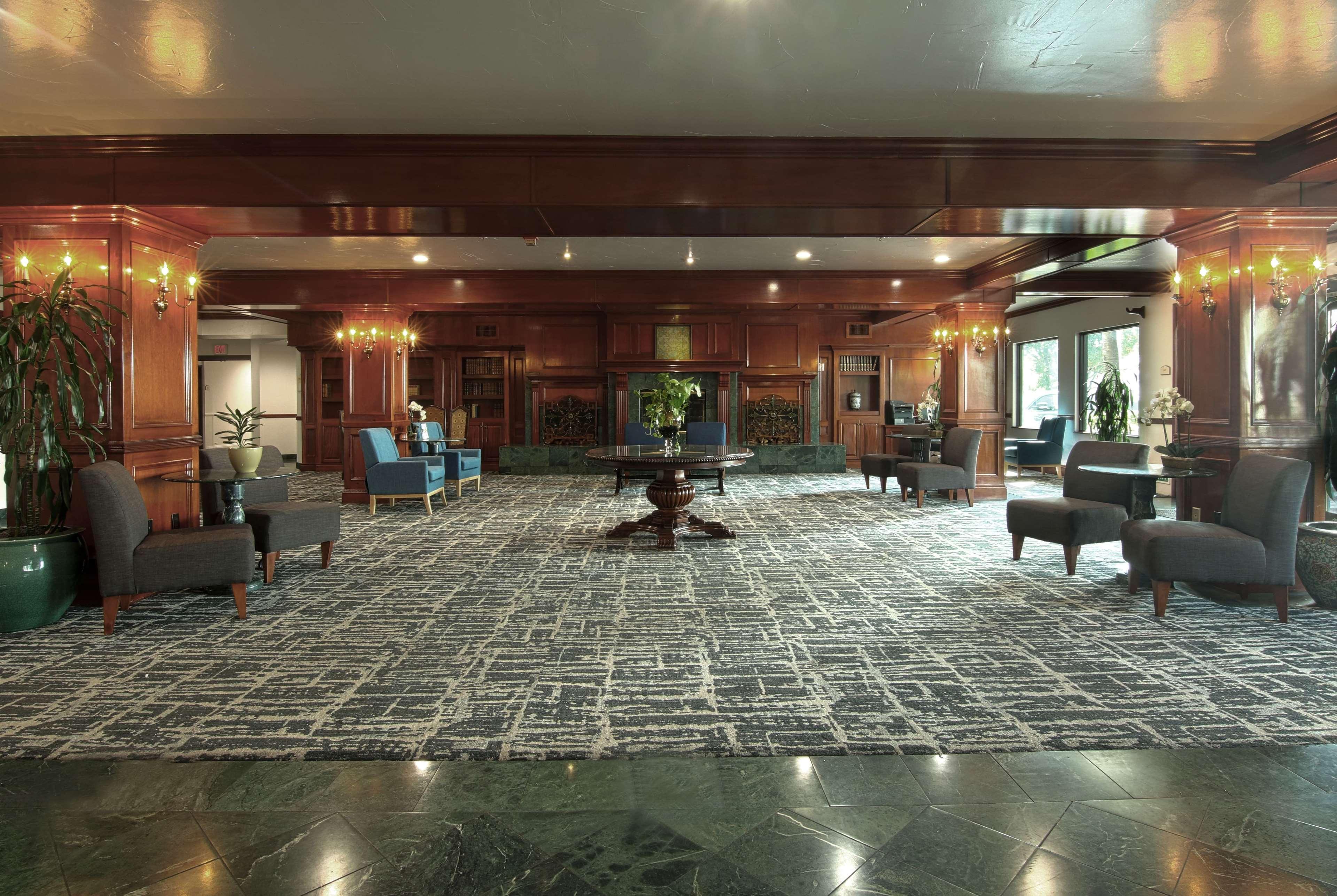 Azure Hotel&Suites Ontario Trademark Collection By Wyndham מראה חיצוני תמונה